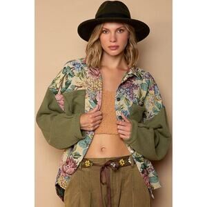 POL Cream & Olive Size Medium Button Down Floral Jacquard Shirt Jacket